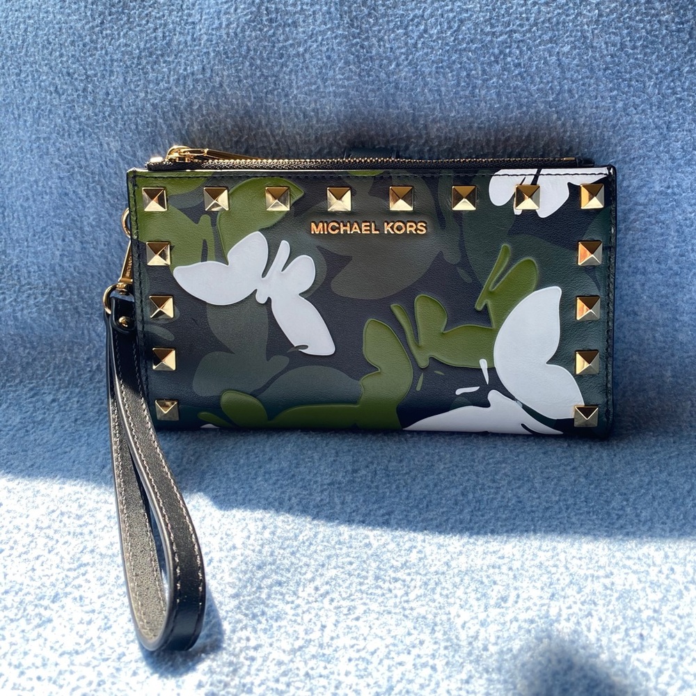 Michael Kors Cell Phone Wallet
